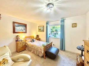 Photo 13- click for photo gallery